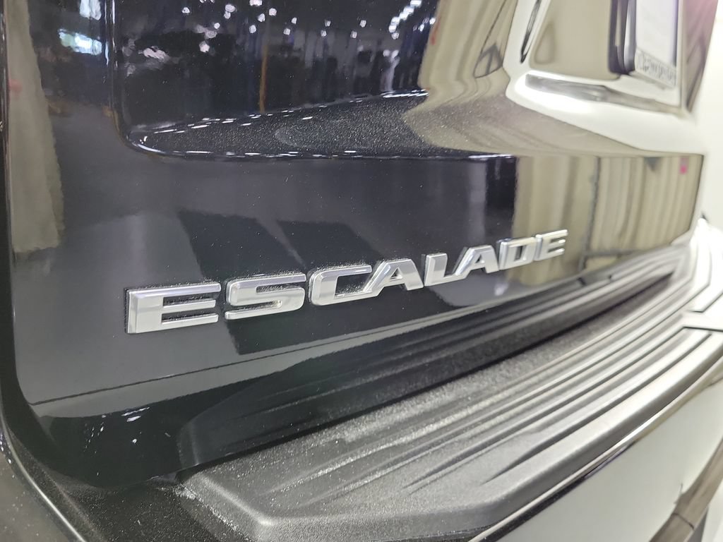 Used 2024 Cadillac Escalade ESV Premium Luxury Platinum AWD/4WD image 5