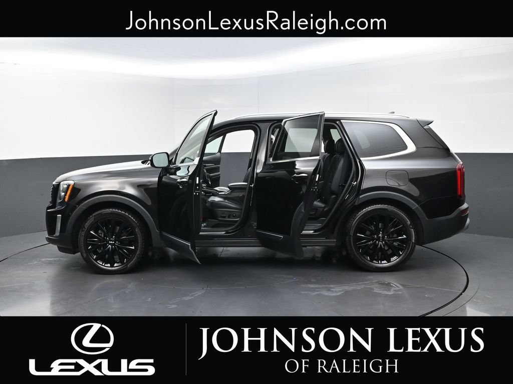 Used 2022 Kia Telluride SX w/ Towing Package FWD image 28