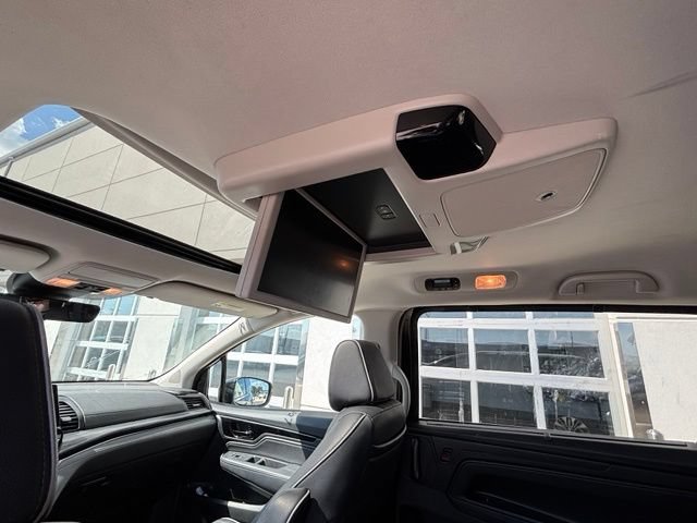 Used 2025 Honda Odyssey Elite image 14