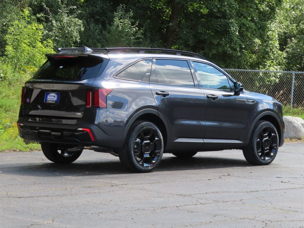 Certified 2026 Kia Sorento X-Line EX AWD/4WD image 3