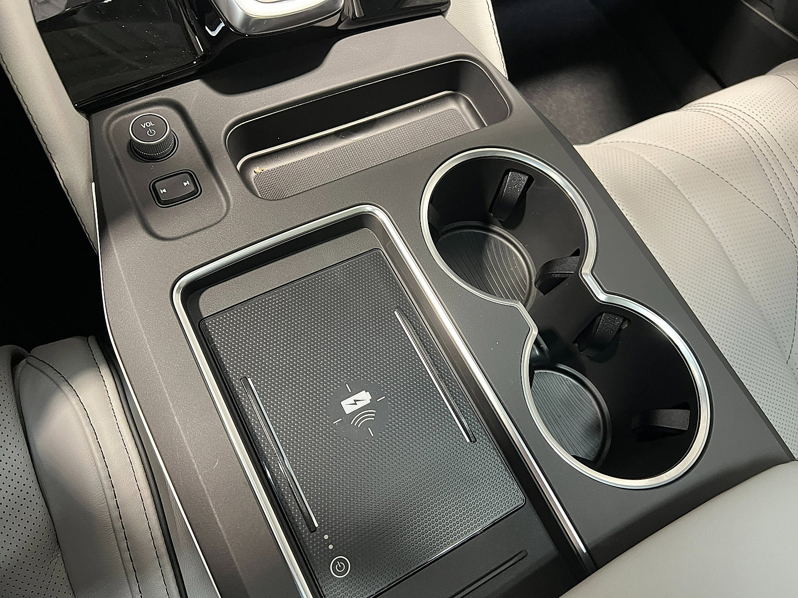 New 2026 Acura MDX SH-AWD w/ Advance Package image 17