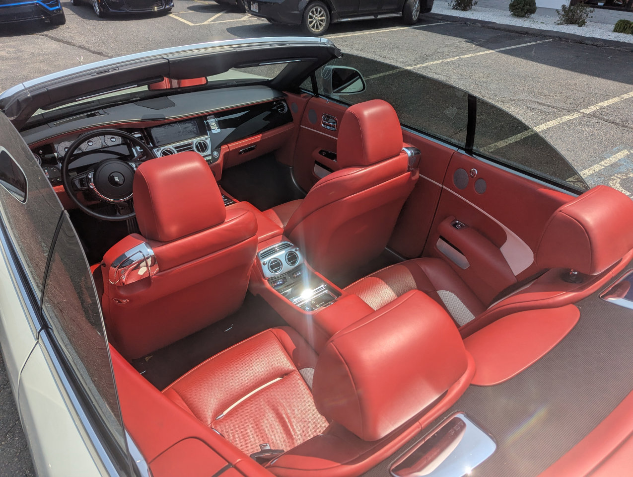 Used 2018 Rolls-Royce Dawn image 69