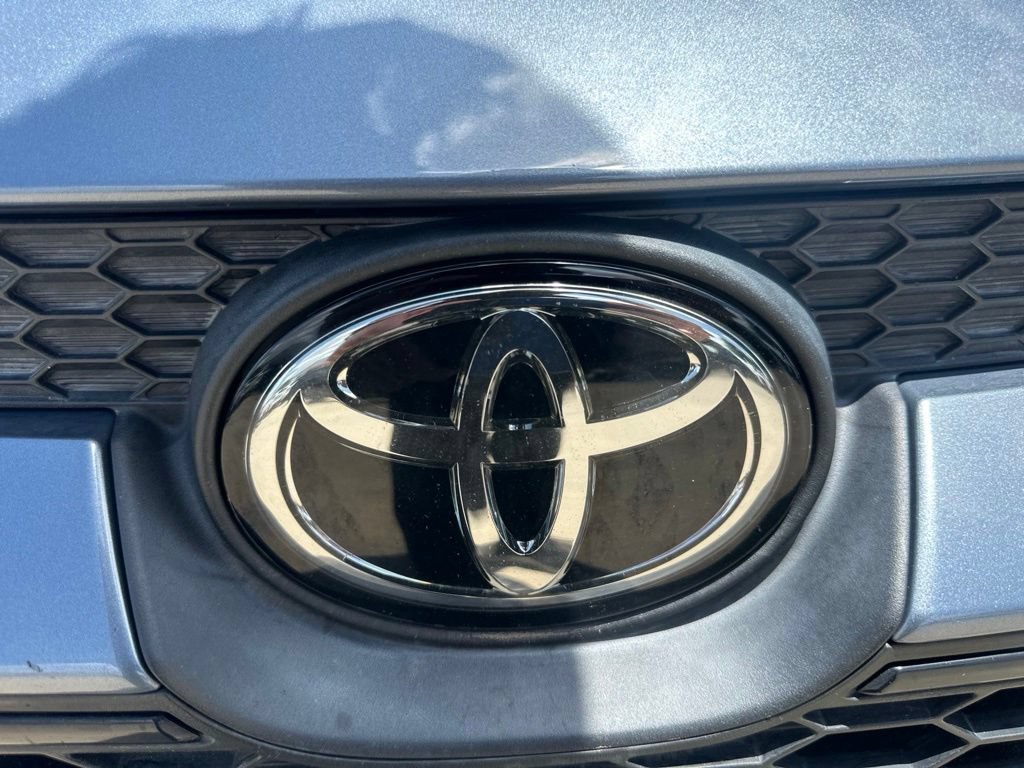 Used 2022 Toyota Corolla LE FWD image 13