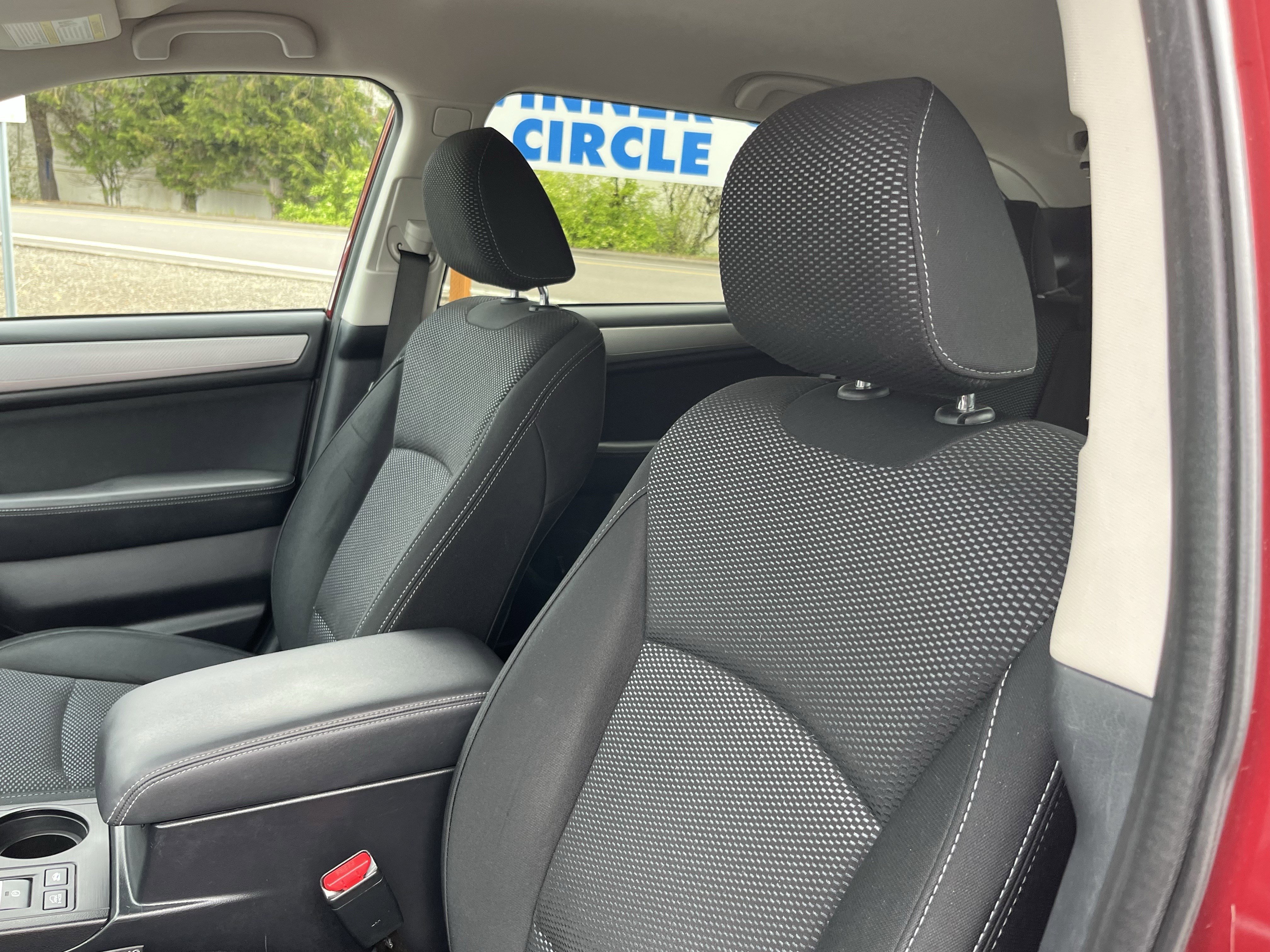 Used 2015 Subaru Outback 2.5i Premium AWD/4WD image 17