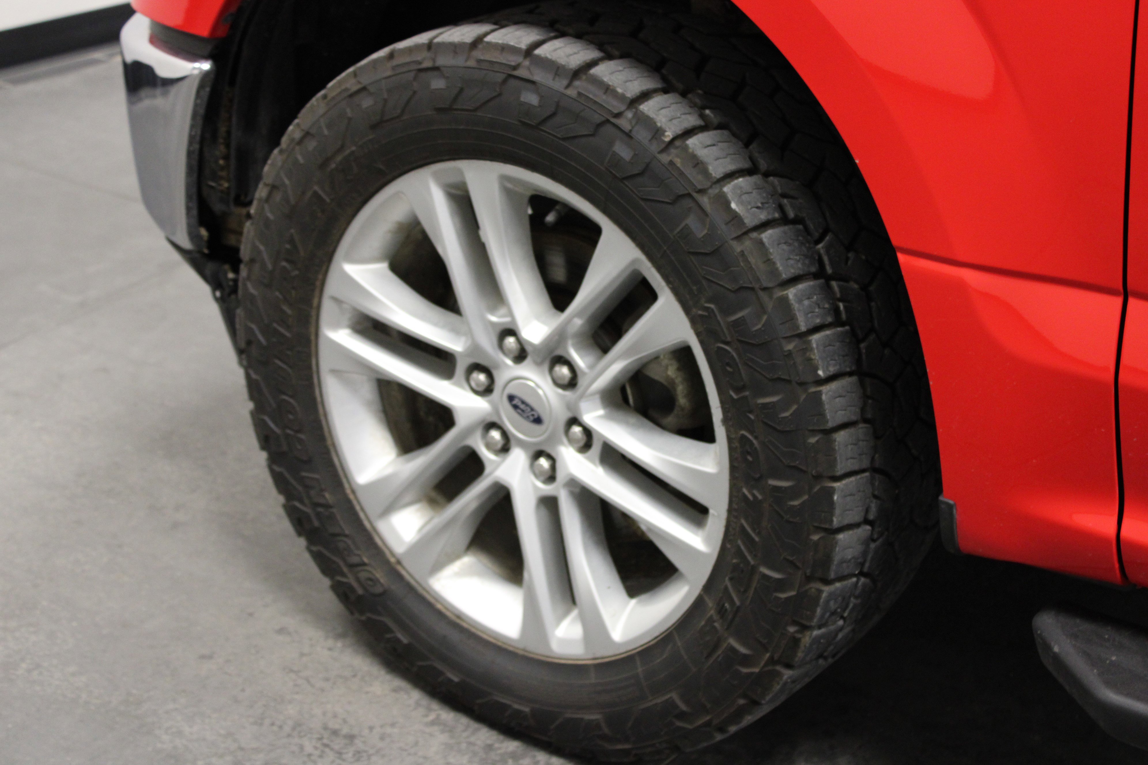 Used 2019 Ford F150 XLT w/ Equipment Group 301A Mid image 7