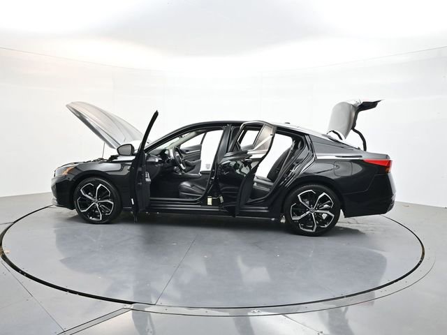 Used 2023 Nissan Altima 2.5 SR image 38