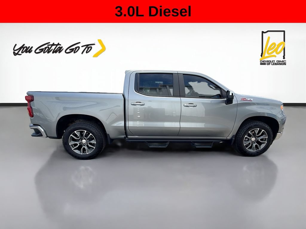Used 2024 Chevrolet Silverado 1500 LT AWD/4WD image 4