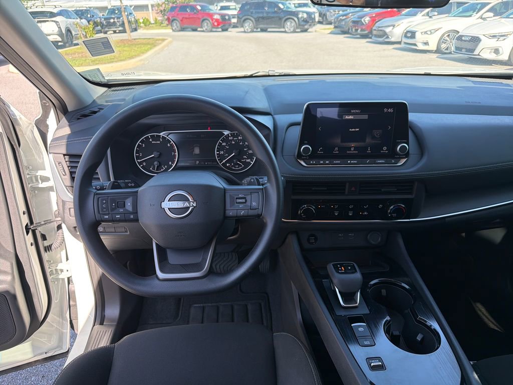 Certified 2025 Nissan Rogue S FWD image 24