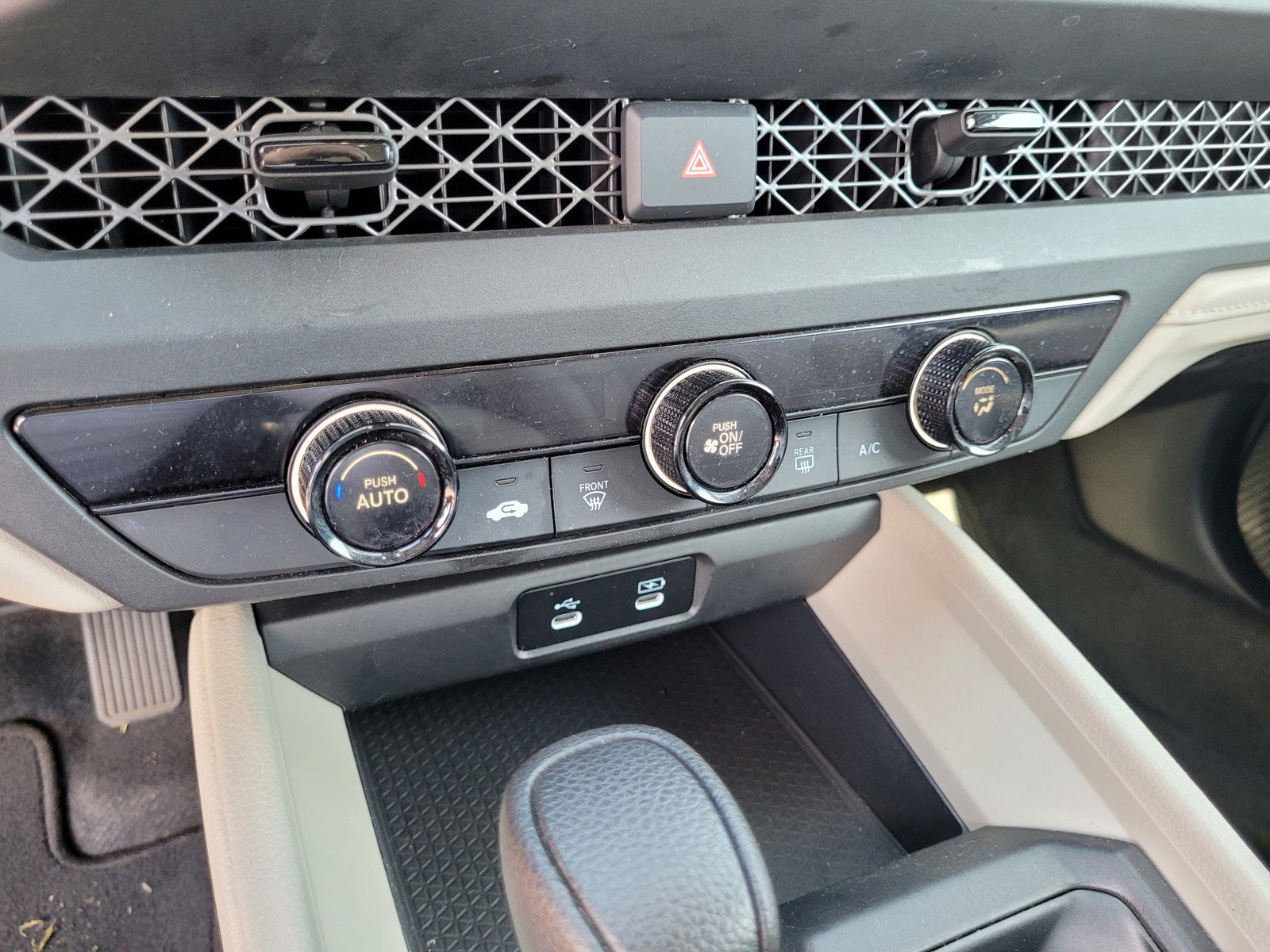 Used 2023 Honda Accord LX image 18