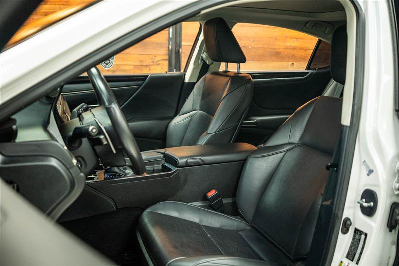 Used 2020 Lexus ES 350 w/ Premium Package FWD image 8