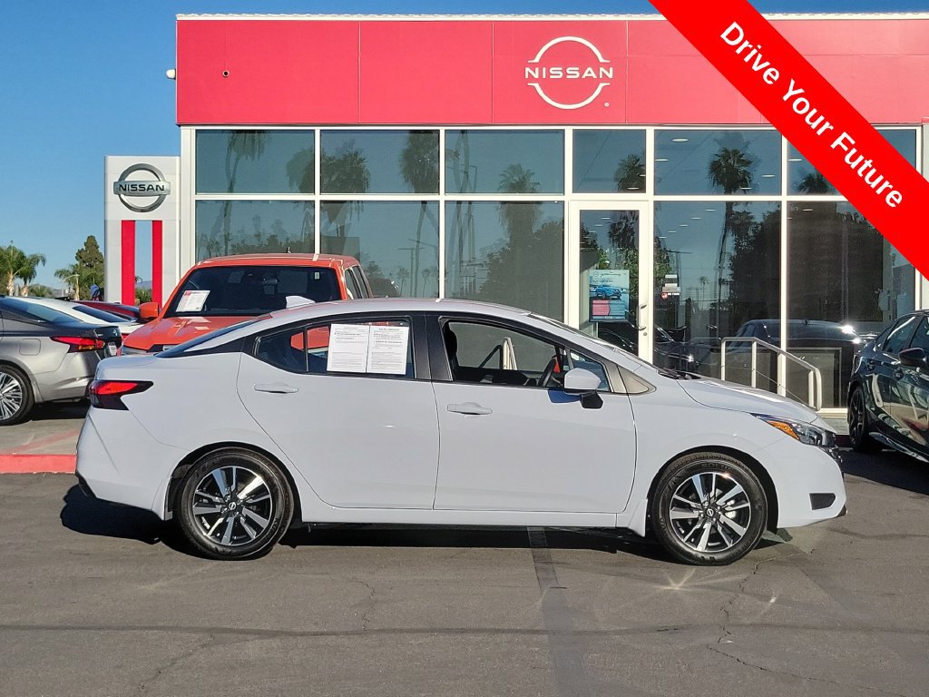 Used 2025 Nissan Versa SV w/ Trunk Package FWD image 27