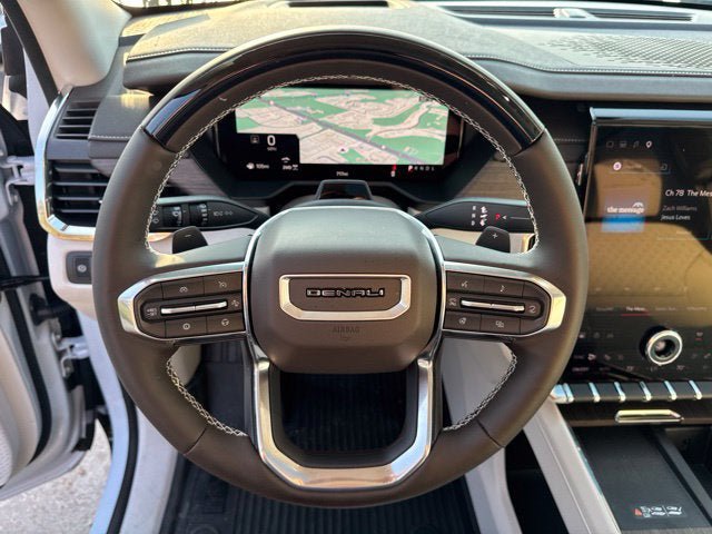 Used 2027 GMC Acadia Denali w/ Denali Reserve Package AWD/4WD image 12