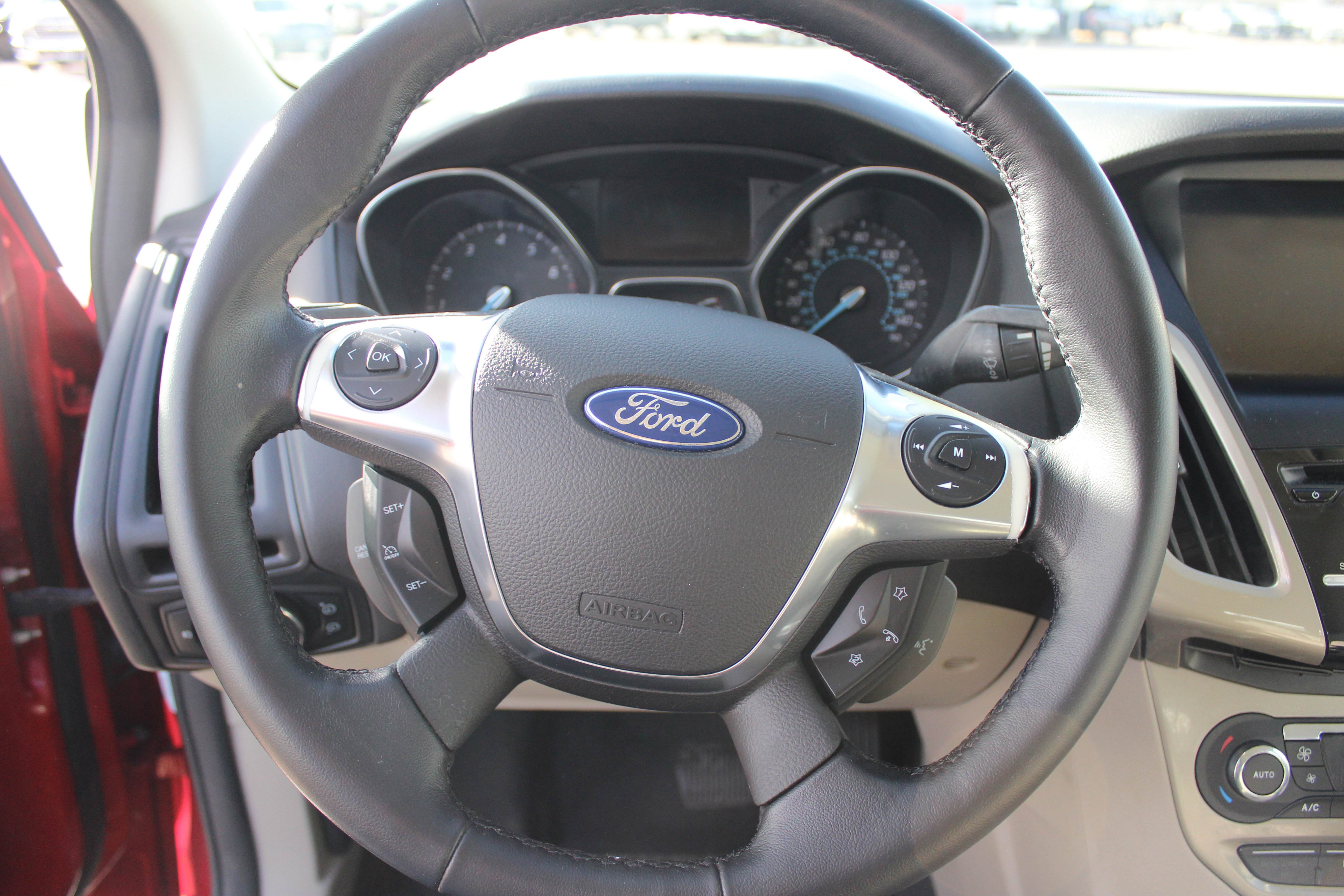 Used 2012 Ford Focus SEL image 19