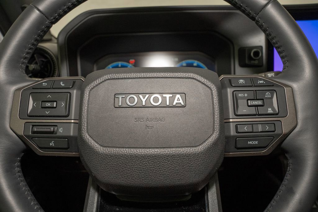 Used 2024 Toyota Land Cruiser image 23