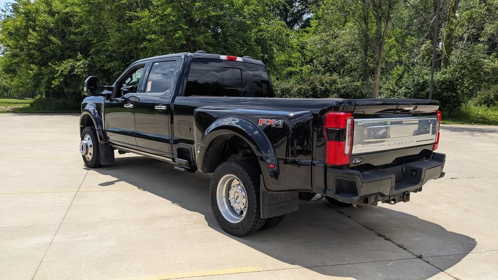 Certified 2024 Ford F450 Platinum w/ FX4 Off-Road Package AWD/4WD image 5