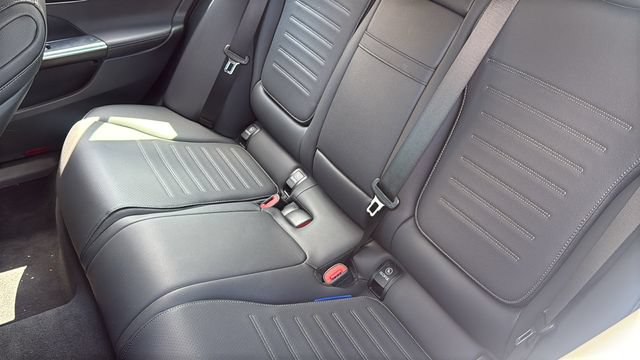 Certified 2023 Mercedes-Benz C 300 4MATIC Sedan image 23