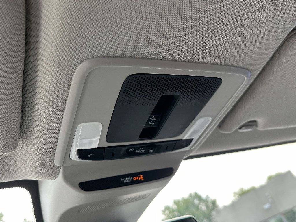 Certified 2024 Honda HR-V EX-L image 30