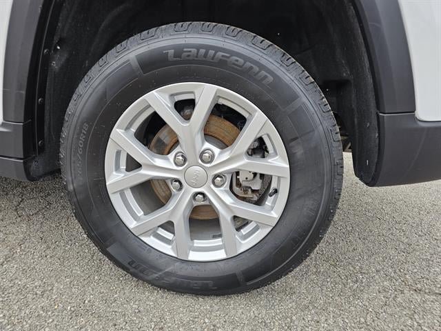 Used 2024 Jeep Grand Cherokee Limited AWD/4WD image 15