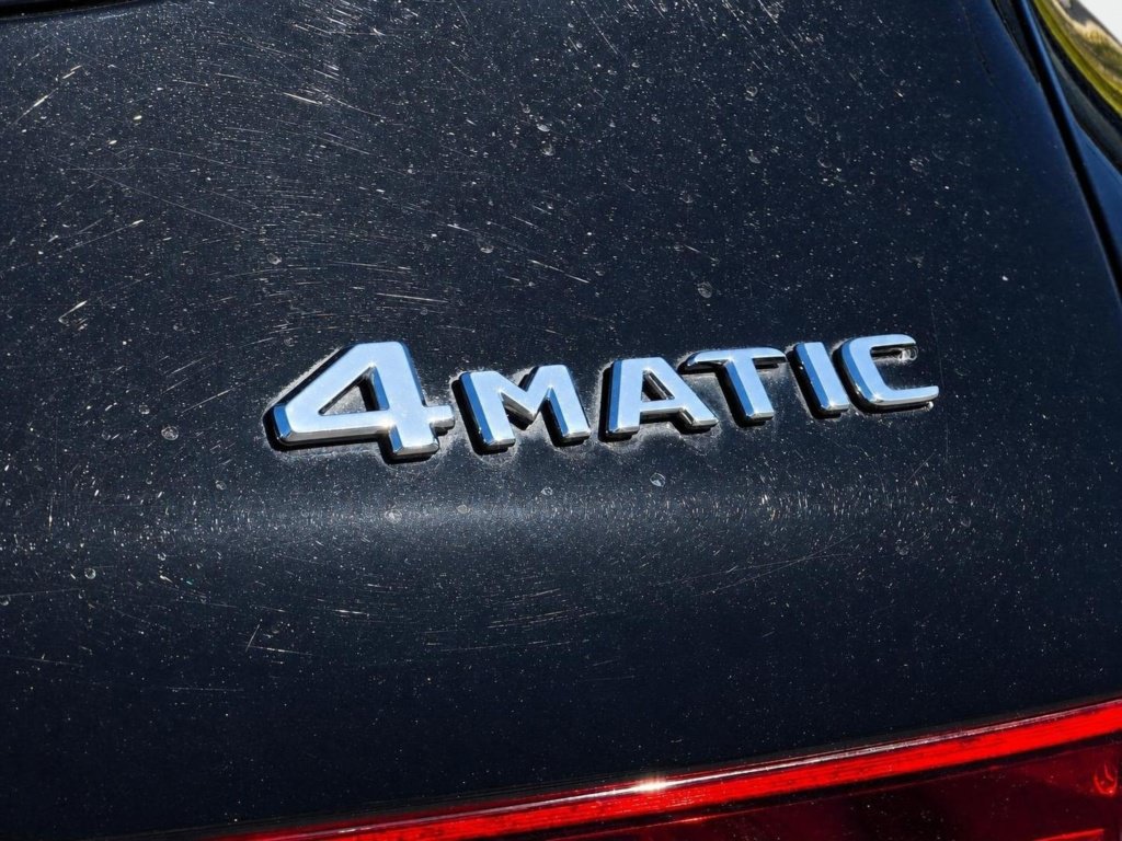 Used 2022 Mercedes-Benz GLC 300 4MATIC image 32