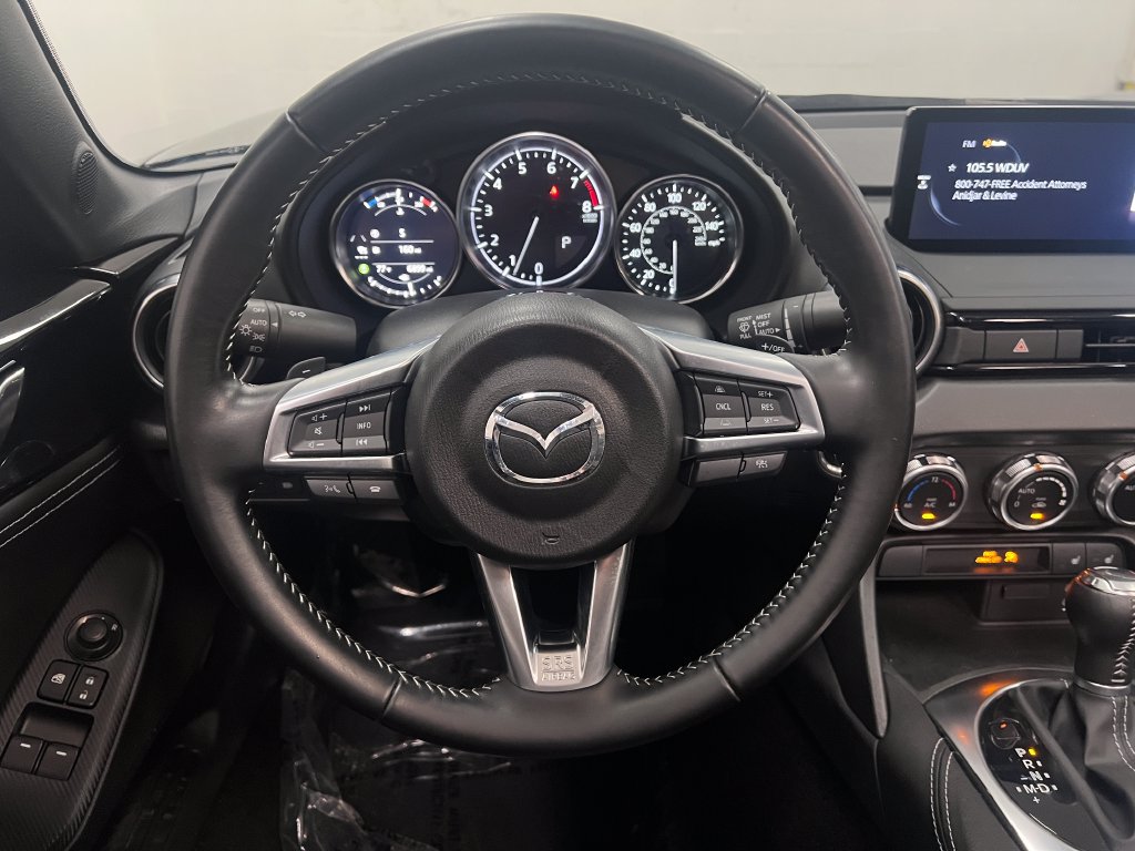 Used 2024 MAZDA MX-5 Miata Grand Touring RWD image 17