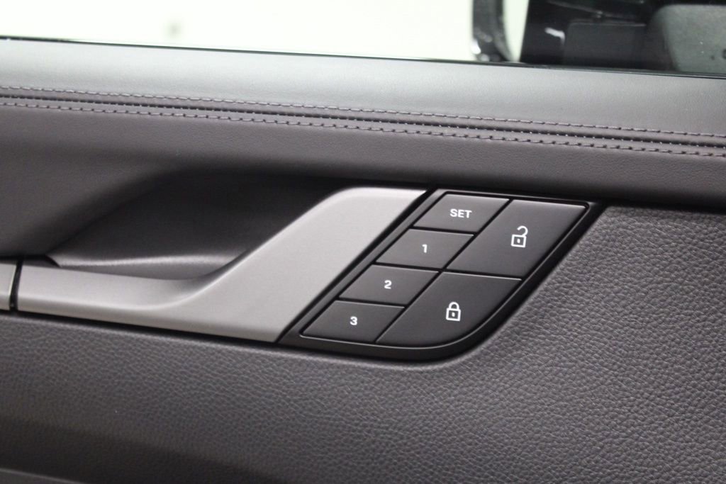 Certified 2024 Porsche 911 Carrera RWD image 18