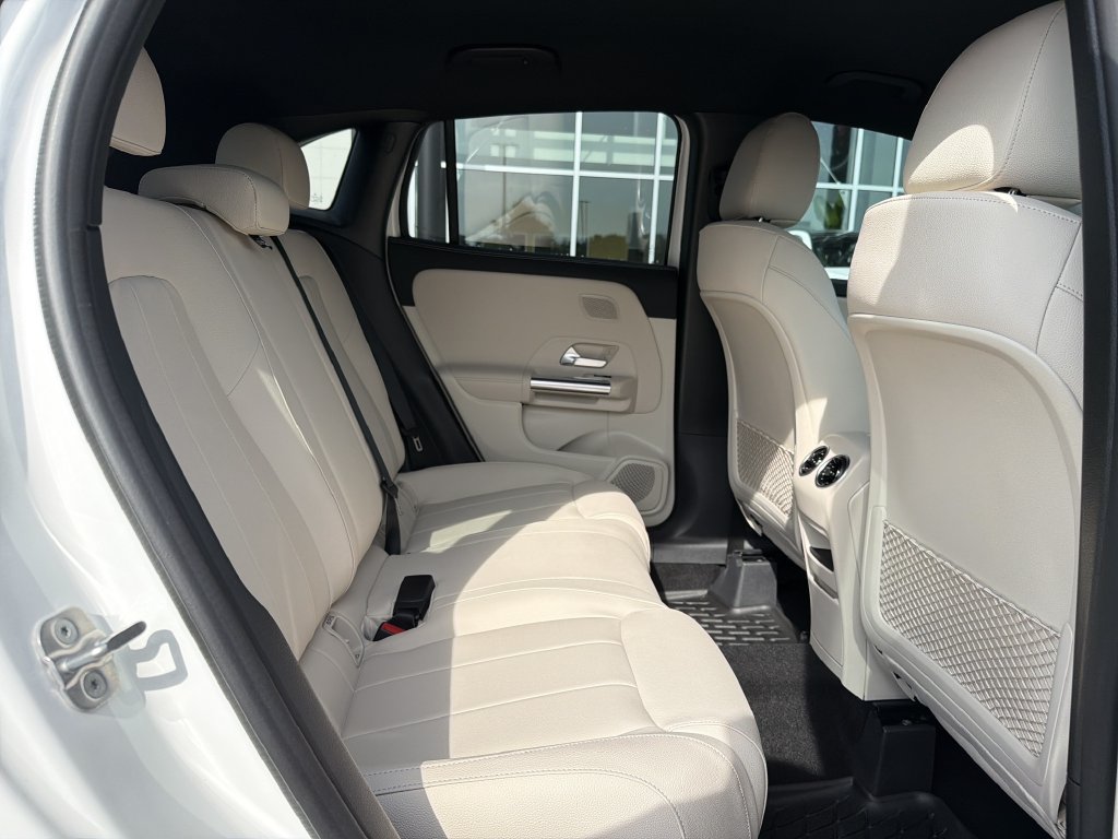 Certified 2026 Mercedes-Benz GLA 250 4MATIC image 16