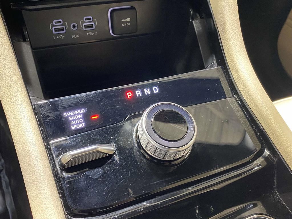 Used 2023 Jeep Grand Cherokee Limited image 31