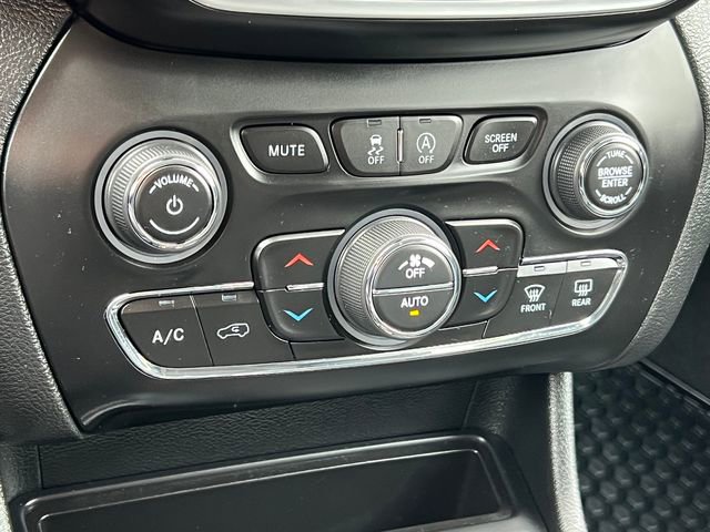 Used 2022 Jeep Cherokee Trailhawk w/ Sun, Sound & Nav Group AWD/4WD image 30