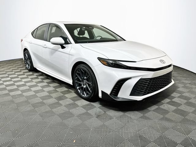 Used 2025 Toyota Camry SE w/ Convenience Package