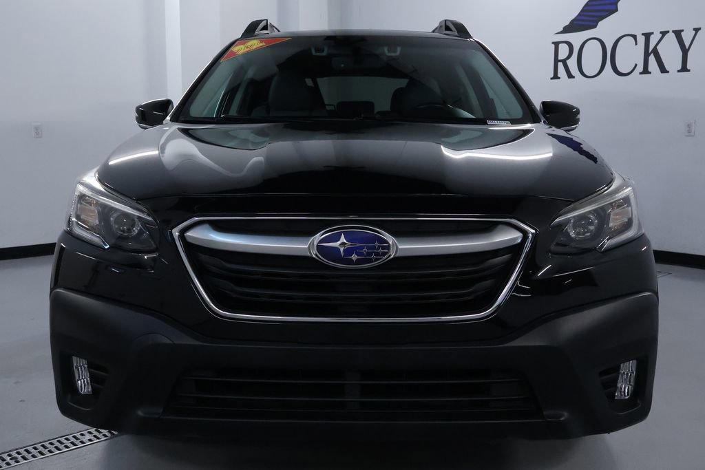 Used 2022 Subaru Outback Premium AWD/4WD image 2