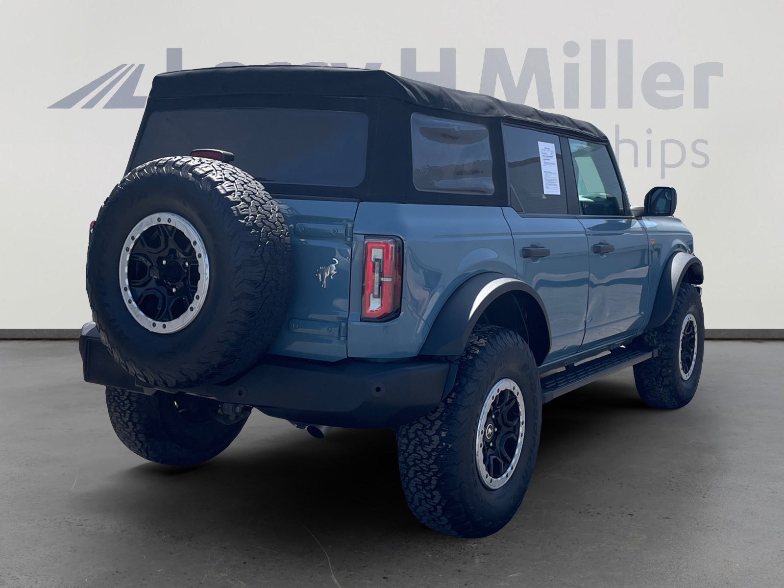 Used 2021 Ford Bronco Badlands w/ Sasquatch Package AWD/4WD image 5