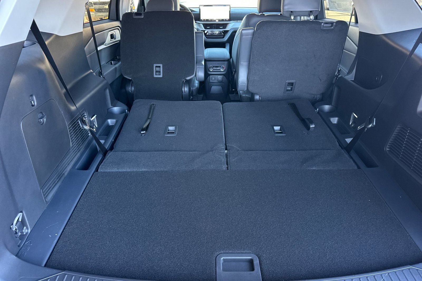 New 2026 Ford Explorer Active w/ Active Comfort Package image 13