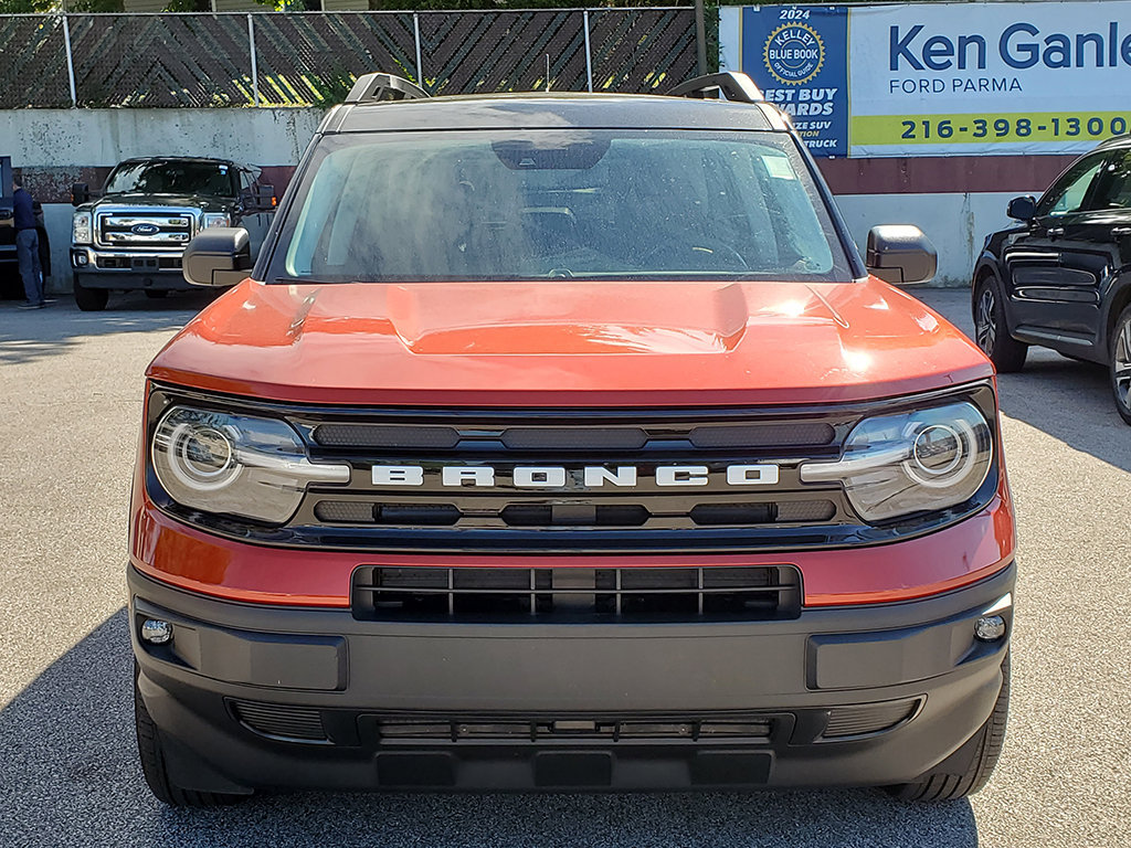 Used 2023 Ford Bronco Sport Outer Banks w/ Tech Package AWD/4WD image 2