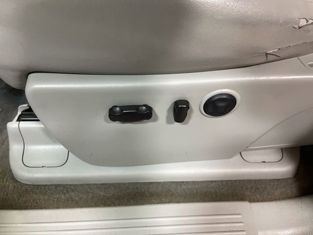 Used 2014 Chevrolet Silverado 2500 LTZ w/ LTZ Plus Package image 48