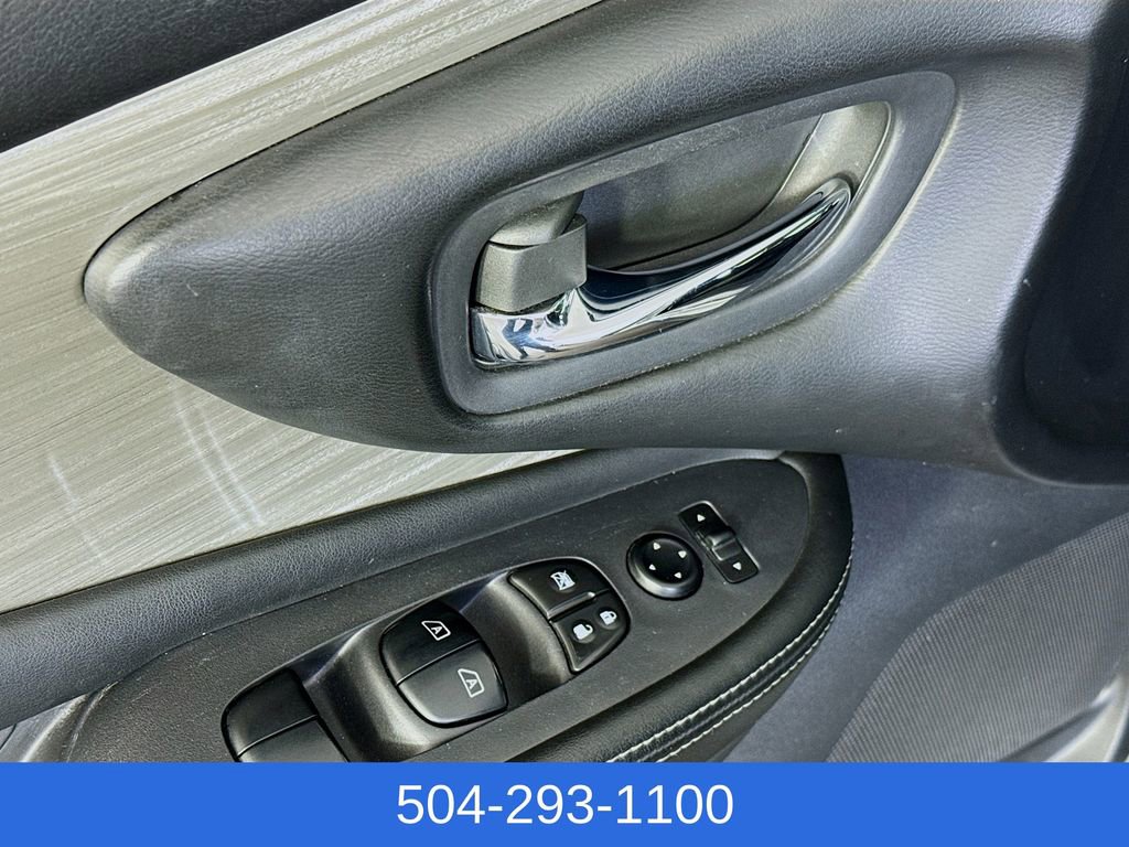 Used 2018 Nissan Murano SV image 18