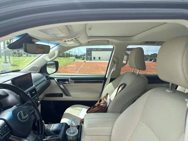 Used 2022 Lexus GX 460 Premium w/ Premium Package AWD/4WD image 8