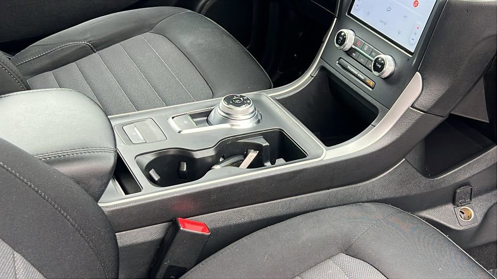 Used 2022 Ford Edge SE w/ Black Appearance Package image 12