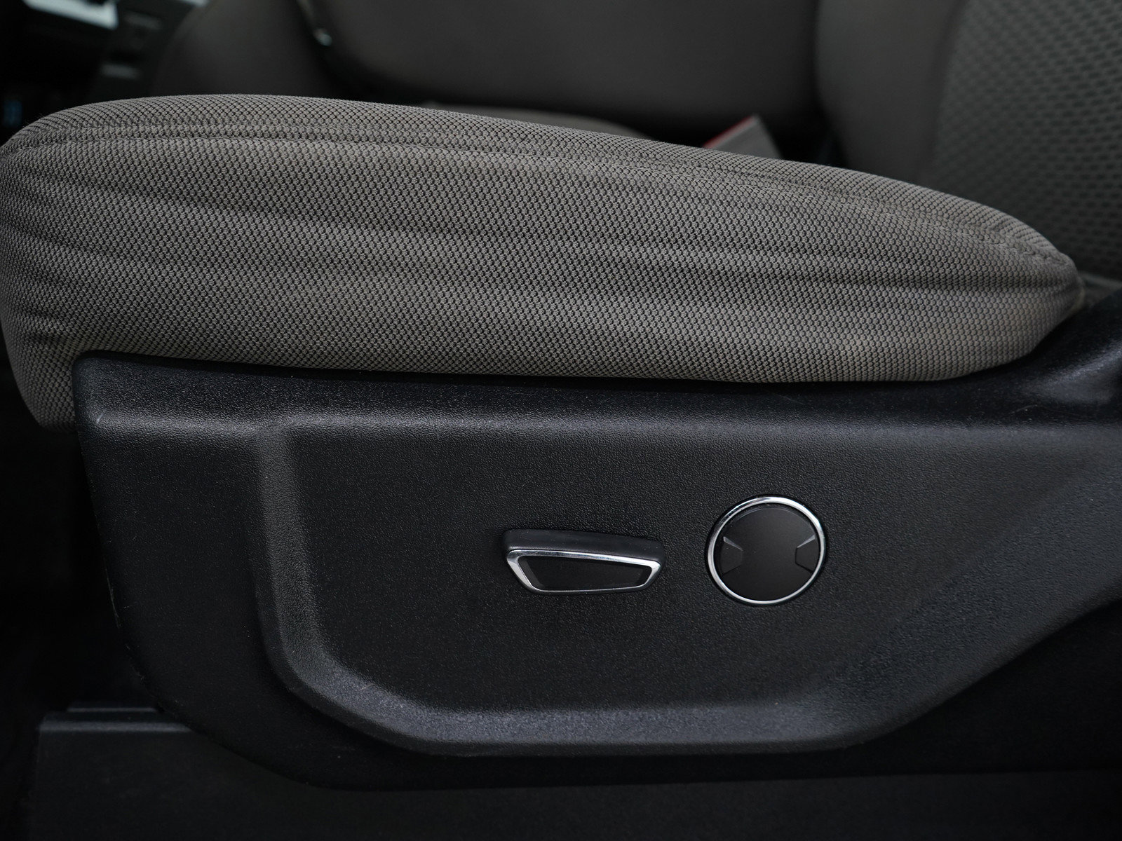 Used 2019 Ford F250 XLT w/ XLT Premium Package image 25