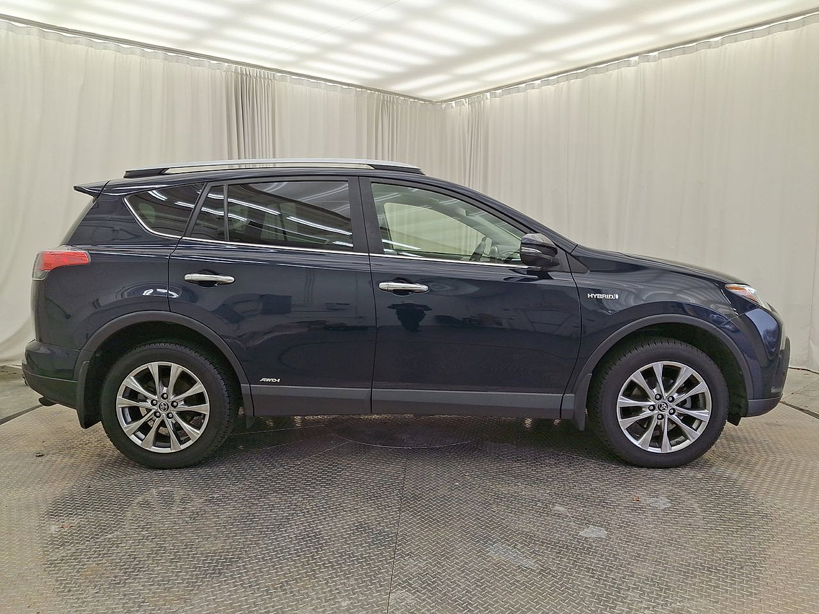 Certified 2018 Toyota RAV4 Limited image 26