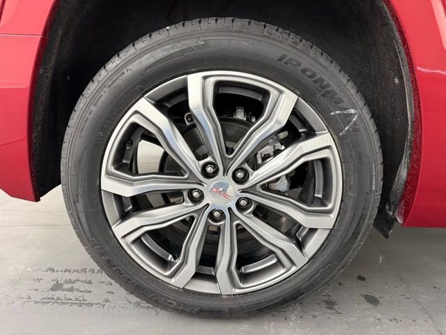 Used 2019 GMC Terrain Denali w/ Advanced Safety Package image 11