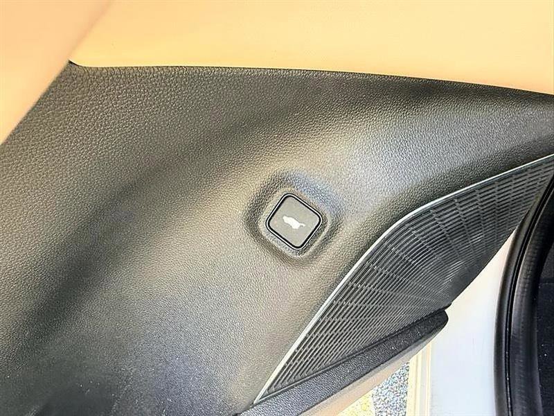 Used 2023 Acura MDX FWD w/ Technology Package image 23