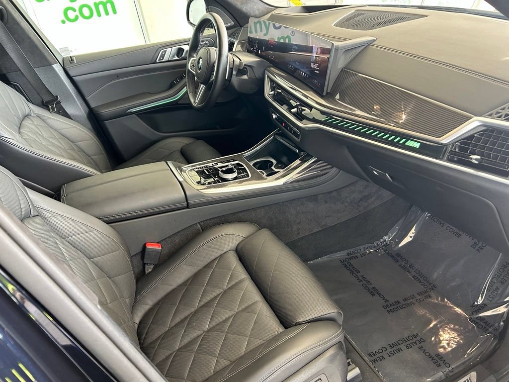 Used 2026 BMW X7 M60i AWD/4WD image 25