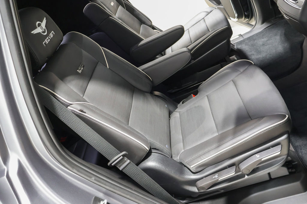 Used 2023 Cadillac Escalade Premium Luxury image 55