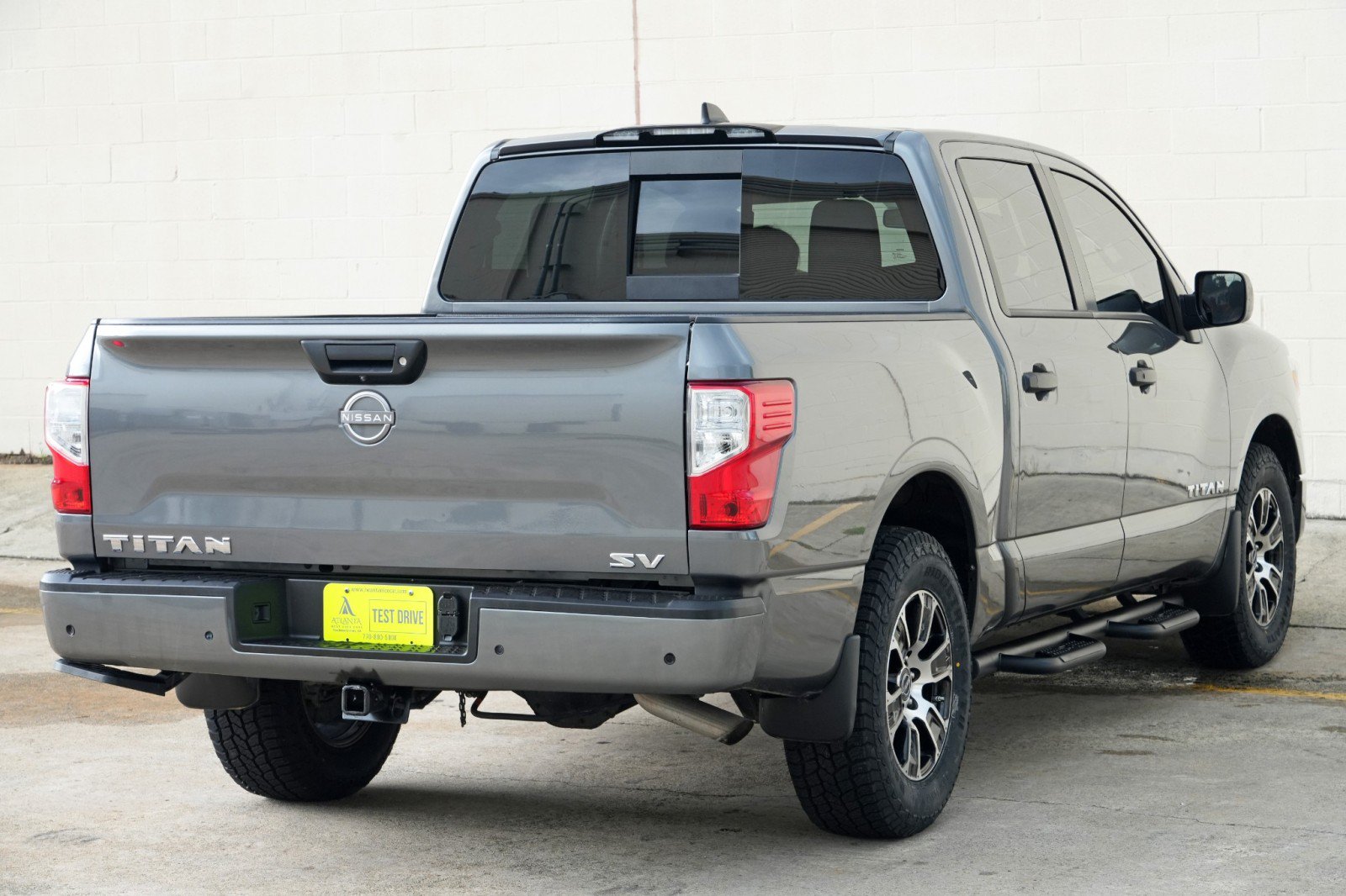 Used 2023 Nissan Titan SV w/ SV Convenience Package RWD image 45