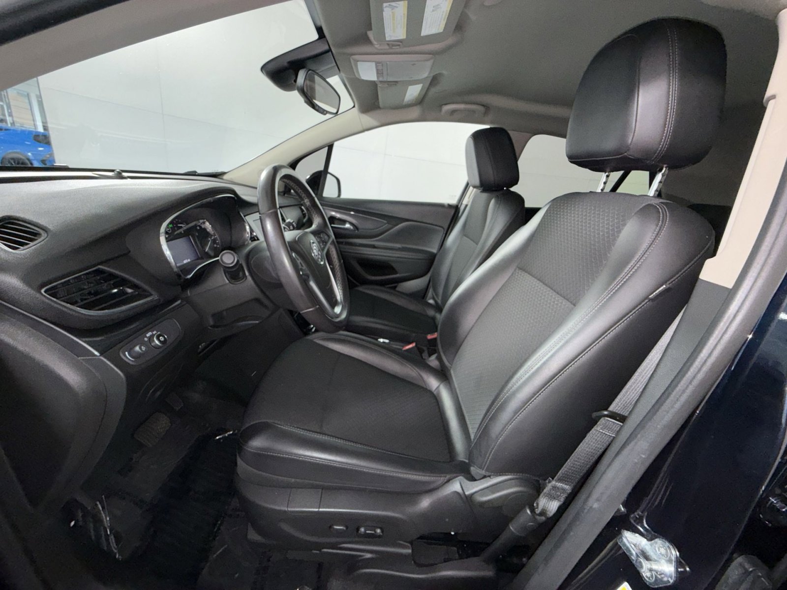 Used 2022 Buick Encore Preferred w/ Safety Package AWD/4WD image 13