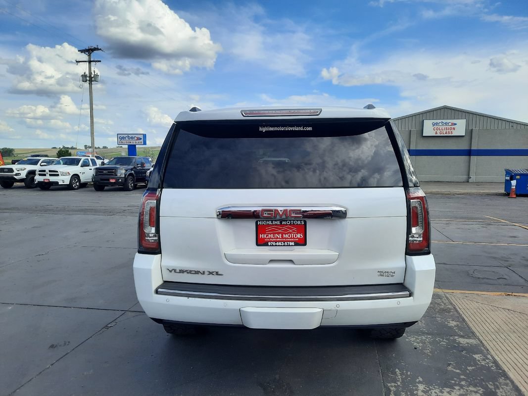 Used 2017 GMC Yukon XL Denali w/ Open Road Package AWD/4WD image 3