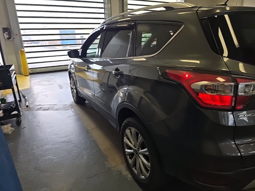 Used 2017 Ford Escape Titanium AWD/4WD image 5