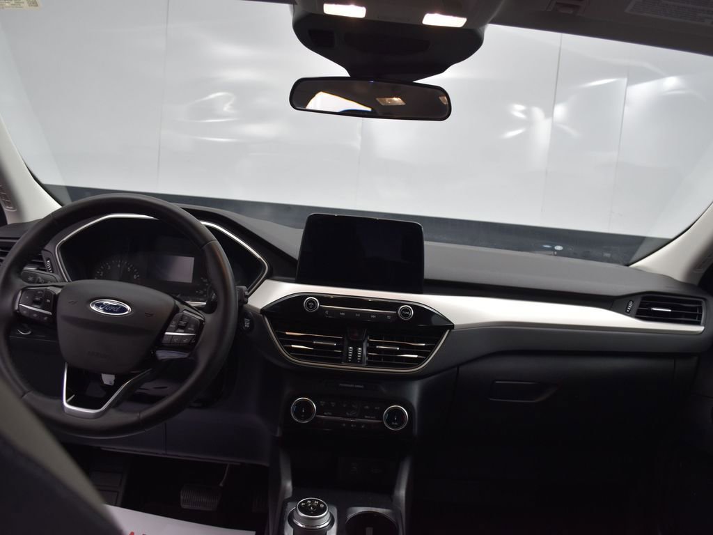 Used 2022 Ford Escape SE w/ SE Sport Appearance Package AWD/4WD image 23