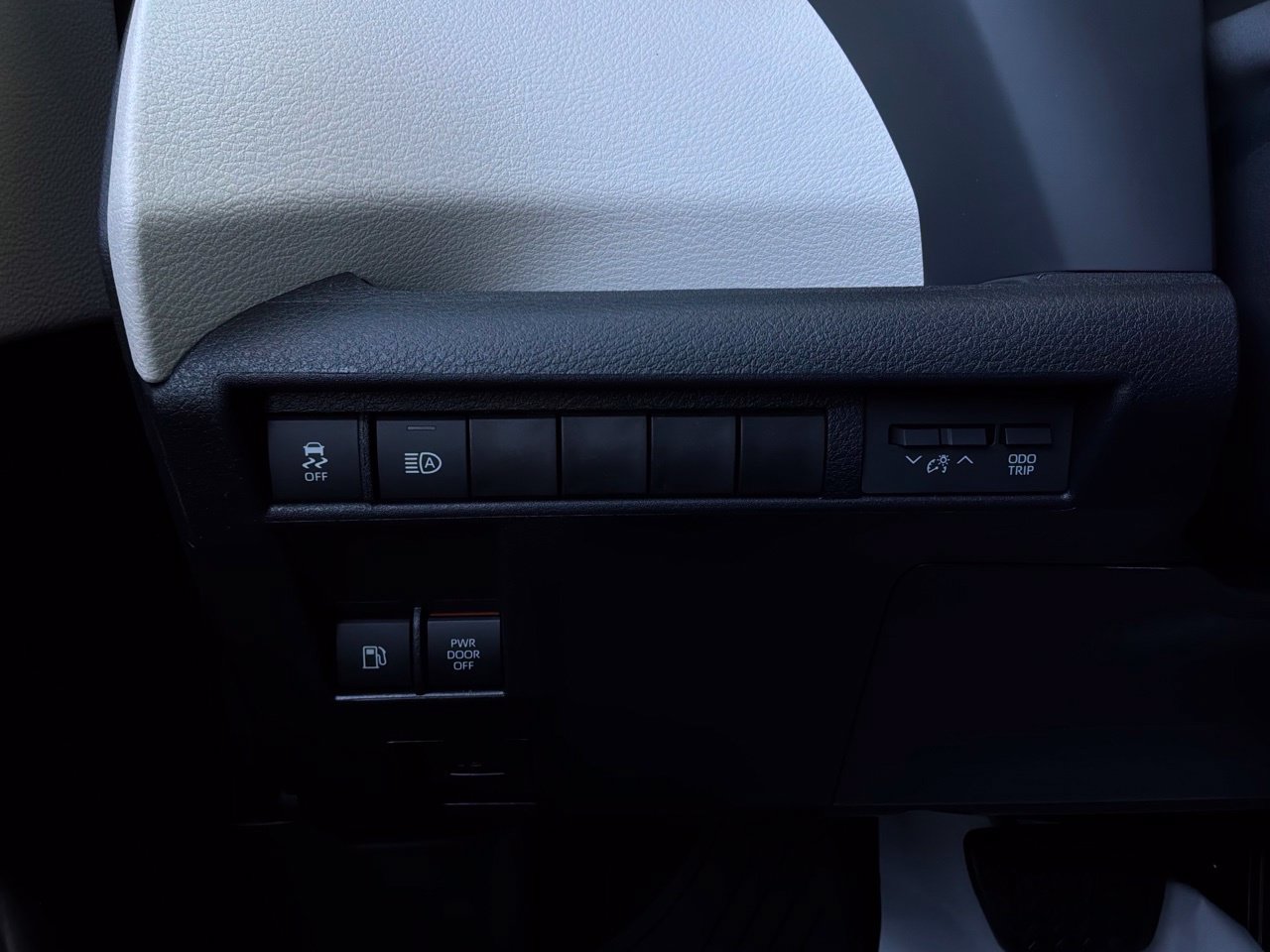 New 2026 Toyota Sienna Limited FWD image 29
