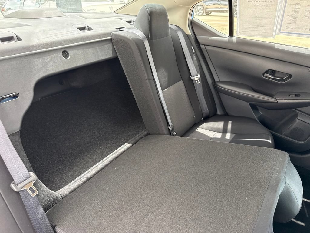 Certified 2025 Nissan Sentra SV FWD image 25
